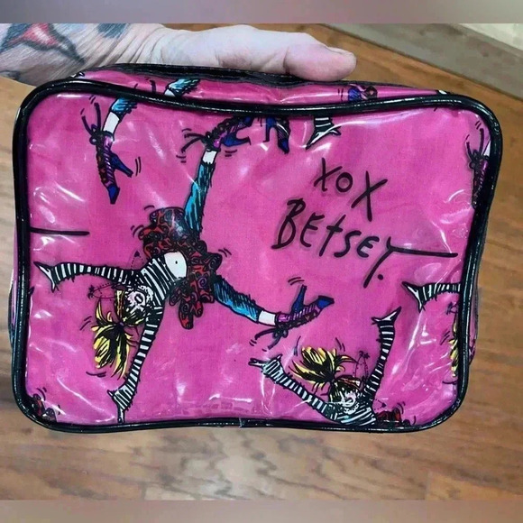 Betseyville Betsey Johnson Clear Plastic PVC Y2K Cartwheel Bag Planner Binder - Picture 3 of 10